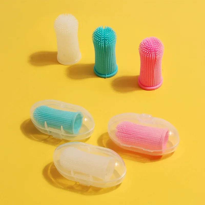 Midello silicone finger toothbrush for small dogs and cats — oral hygiene tool